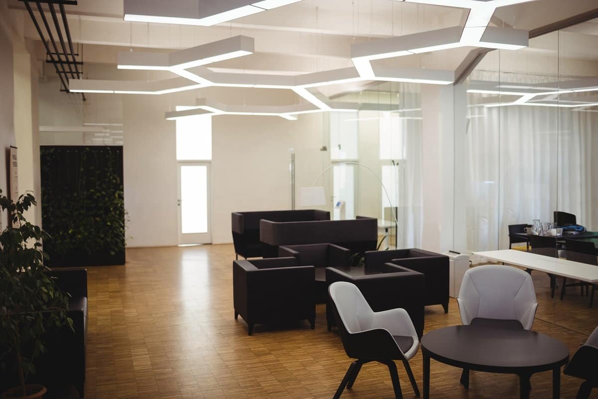 Desk Sharing Made Easy Smart Hot-Desking Design Ideas